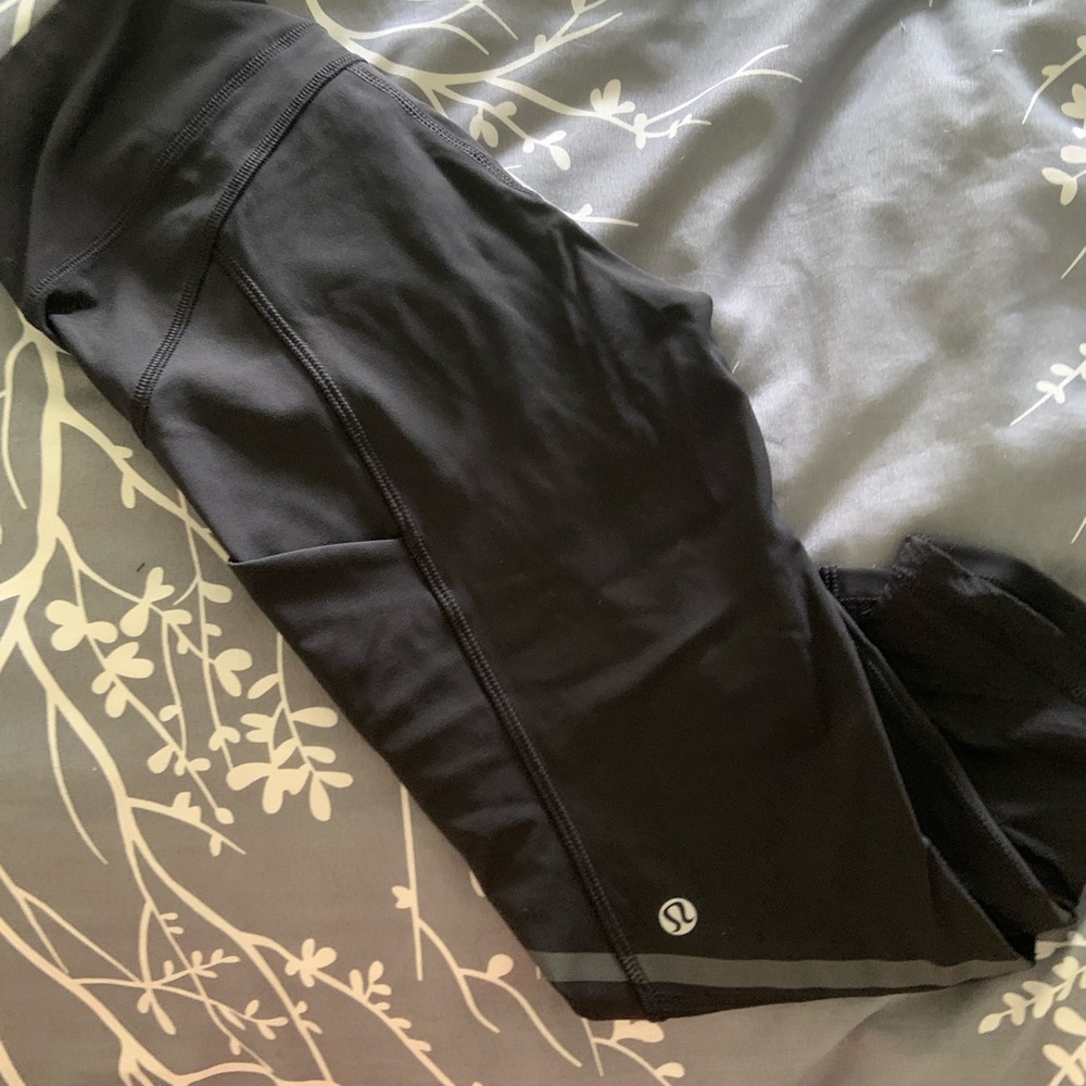 Lululemon Crop Reflective Leggings - Picture 2 of 4